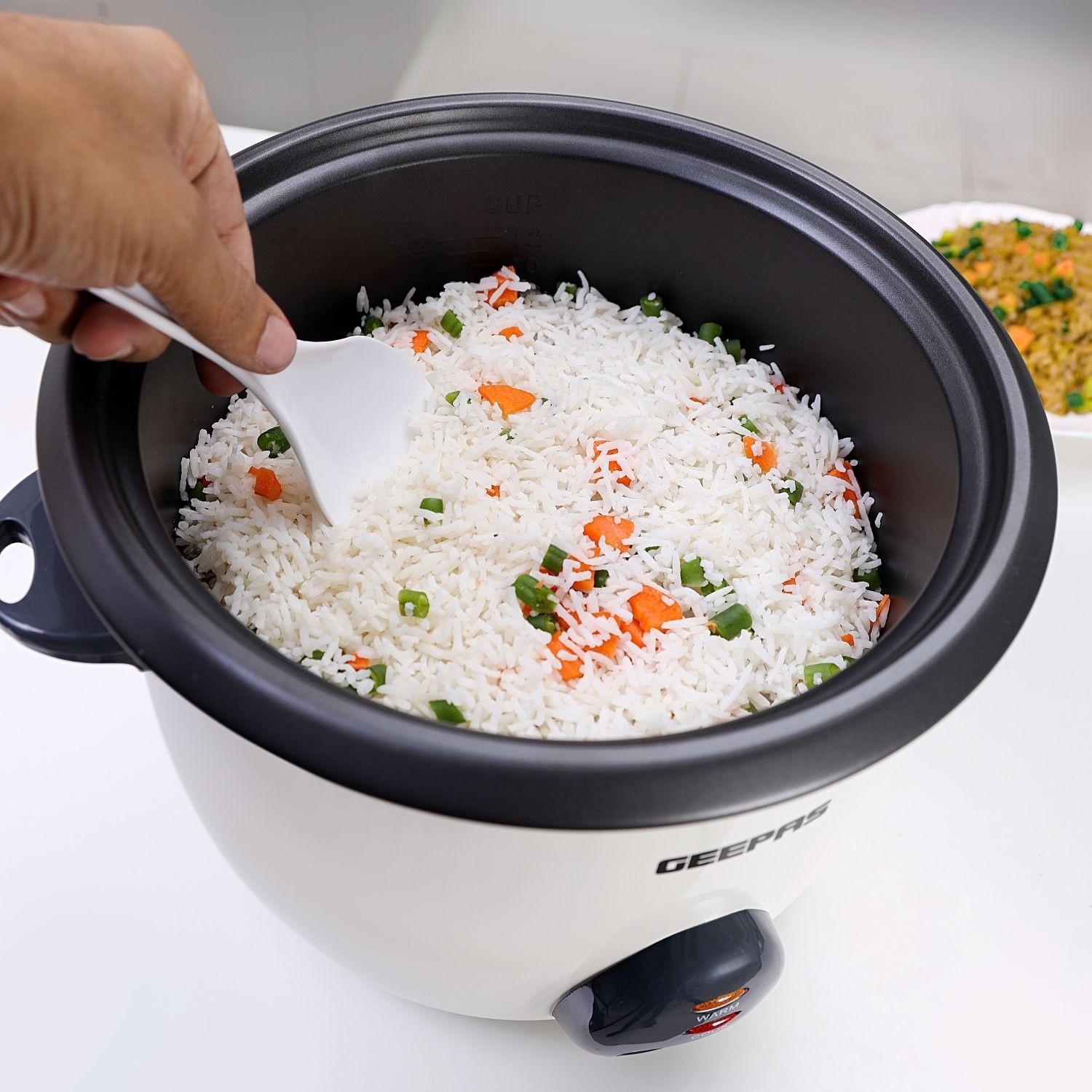 Geepas GRC4325 Electric Rice Cooker 1L